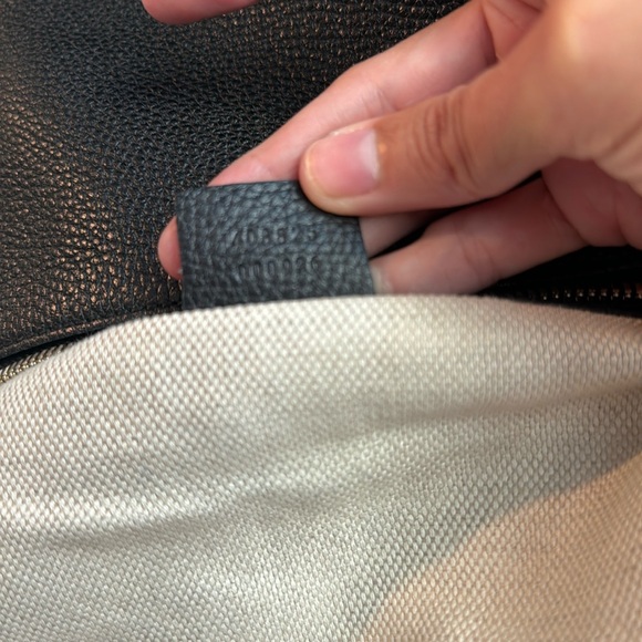 Pre owned Gucci black leather bag with interlocking G logo - Picture 7 of 14